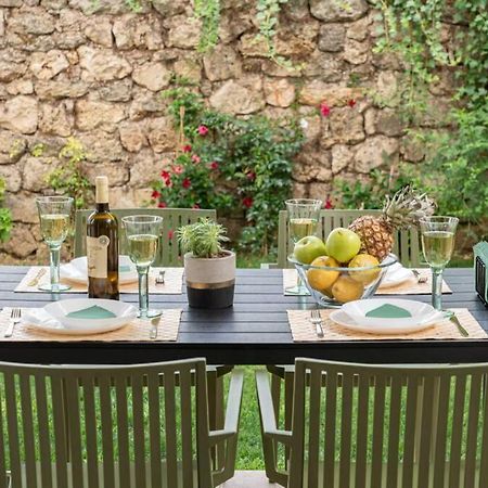 ארגוסטולי Central & Elegant Suite With Private Garden מראה חיצוני תמונה