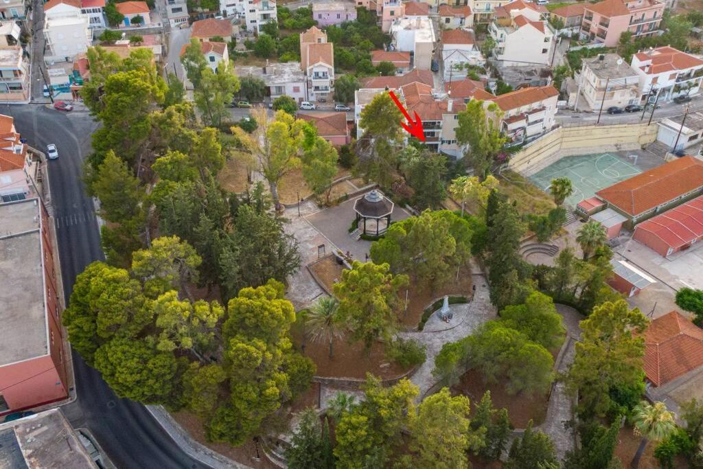 ארגוסטולי Central & Elegant Suite With Private Garden מראה חיצוני תמונה