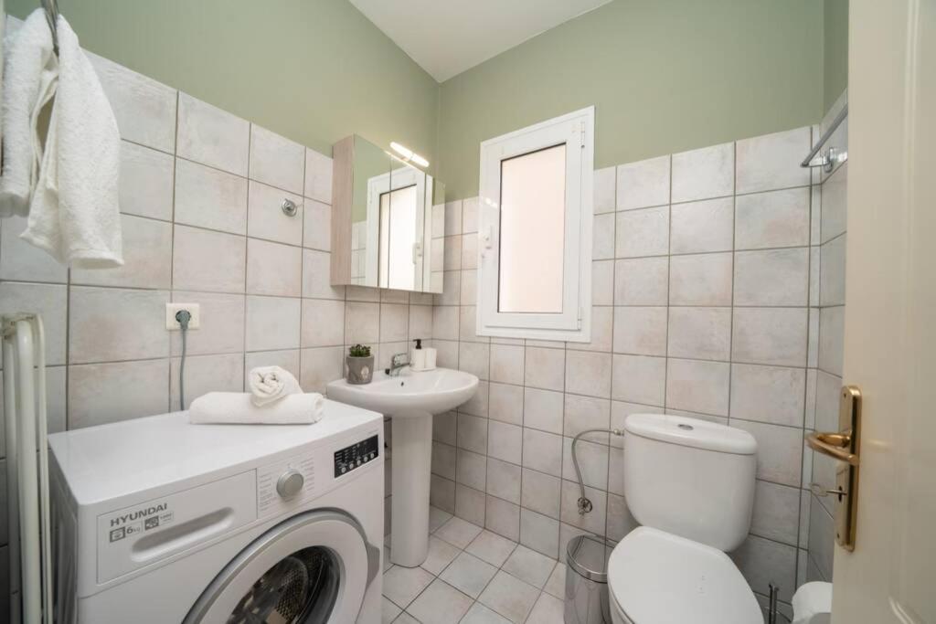 ארגוסטולי Central & Elegant Suite With Private Garden מראה חיצוני תמונה