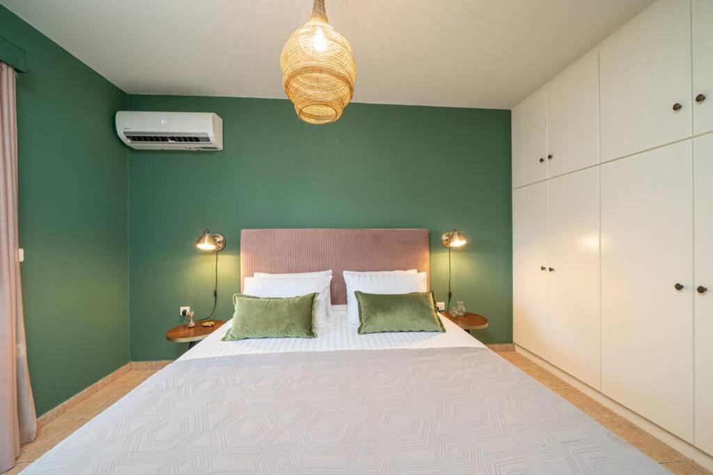 ארגוסטולי Central & Elegant Suite With Private Garden מראה חיצוני תמונה